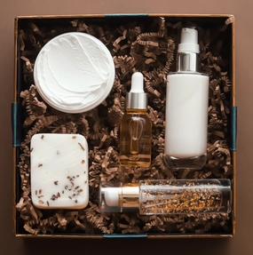 FREE GIFT | Bestseller PR Box Christmas Edition - x5 FULL Size