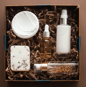FREE GIFT | Bestseller PR Box January Edition - x5 FULL Size